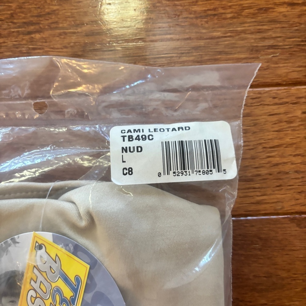 NWT kids Capezio leotard size L - Picture 3 of 5